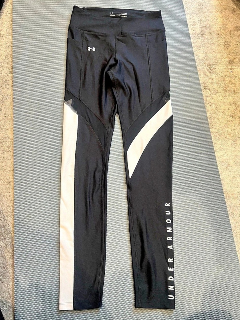 Under Armour HeatGear leggings Color Block Leggings Size SM Like New